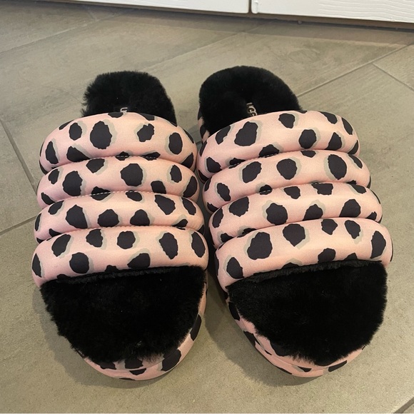 UGG Pink Scallop Maxi Slide Cheetah Print Platform Slides 9 NEW - Picture 5 of 8